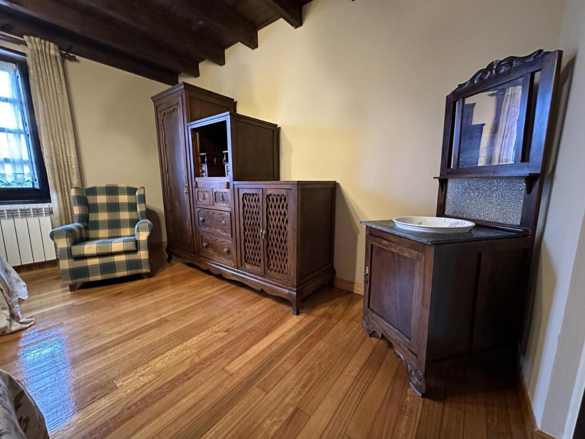Apartamentos La Gloria Santillana del Mar Esterno foto